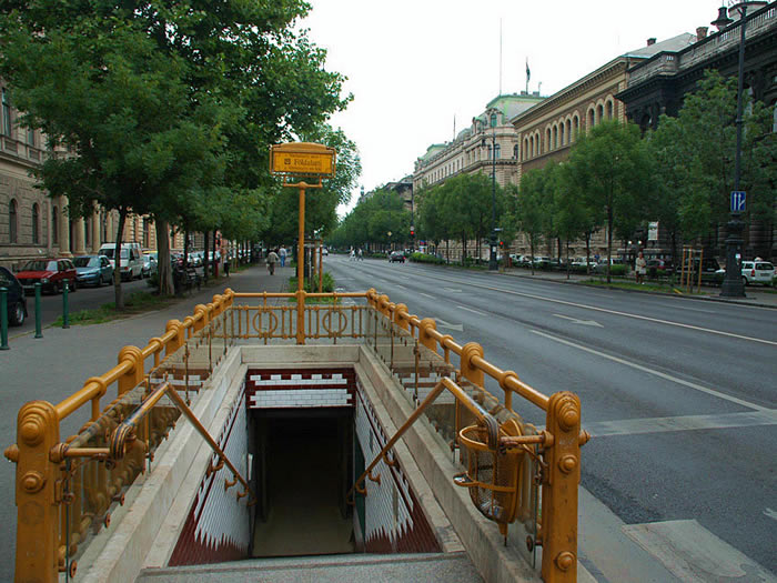 ANDRÁSSY AVENUE